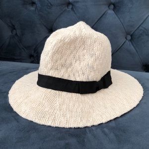Fedora hat